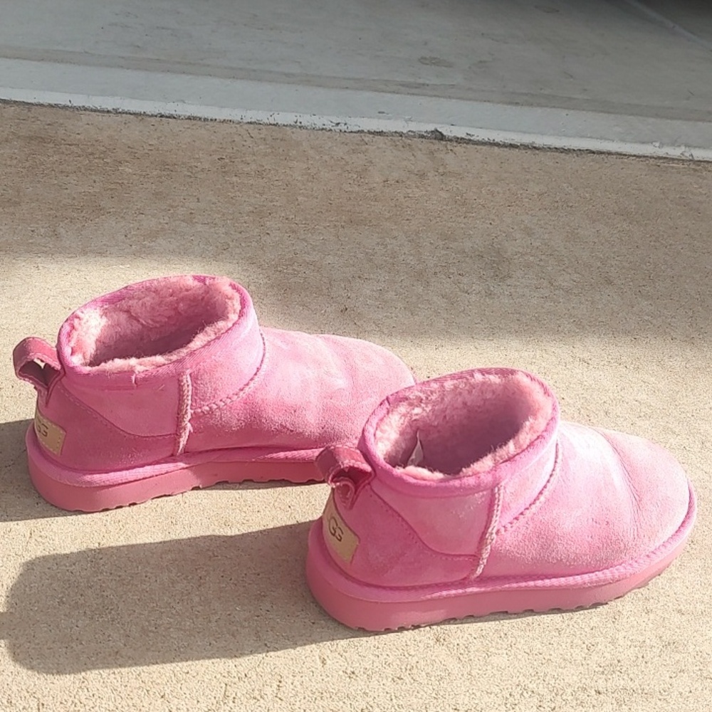 Women's Genuine Shearling Ugg Booties - Picture 3 of 11